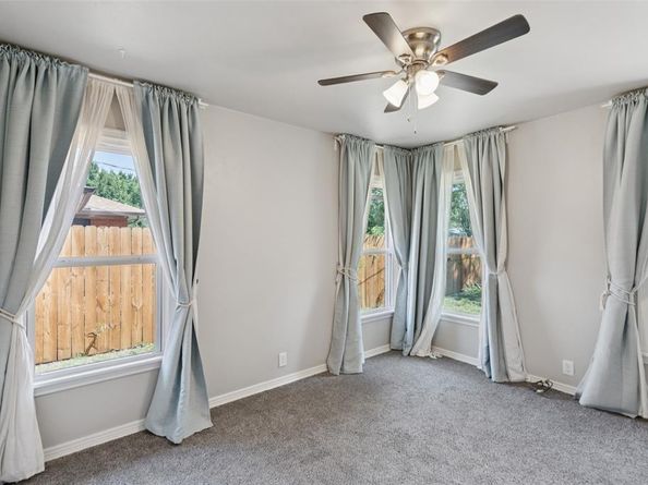 1804  Walnut Avenue , Carrollton Texas 75006