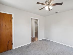 1804  Walnut Avenue , Carrollton Texas 75006