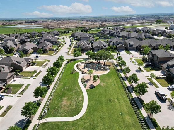 1820  Climbing Court , Argyle Texas 76226