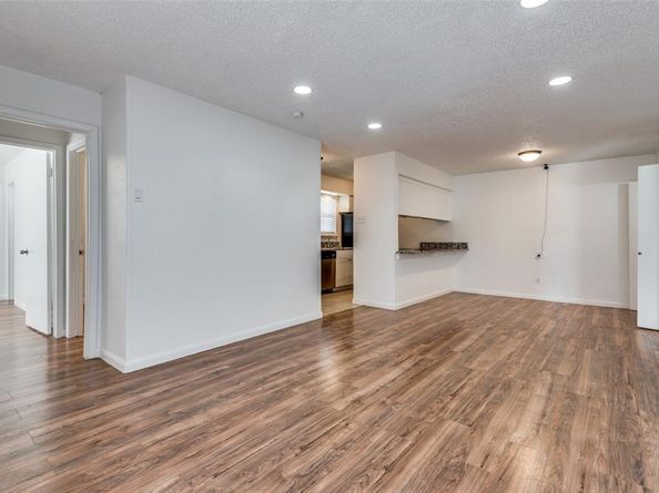 8110  Skillman Street  1031, Dallas Texas 75231