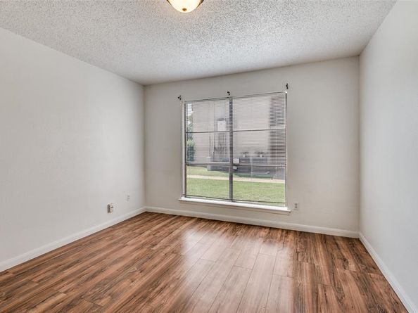 8110  Skillman Street  1031, Dallas Texas 75231