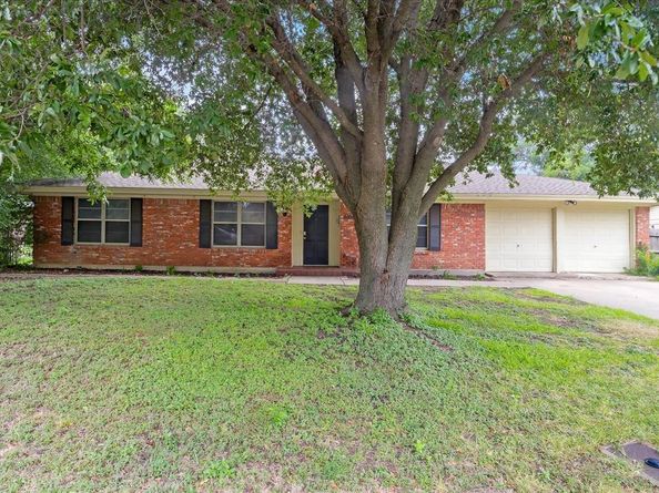 5108  South Drive , Fort Worth Texas 76132