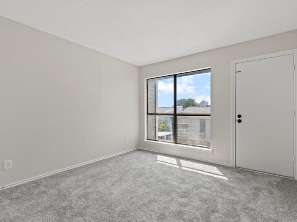 5840  Spring Valley Road  1510, Dallas Texas 75254