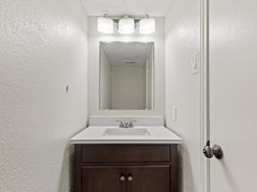 5840  Spring Valley Road  1510, Dallas Texas 75254