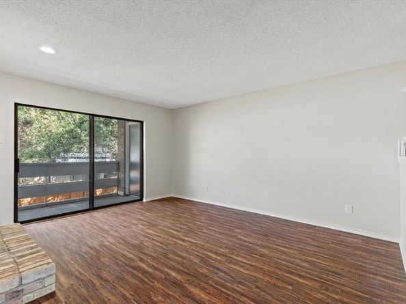 5840  Spring Valley Road  1510, Dallas Texas 75254