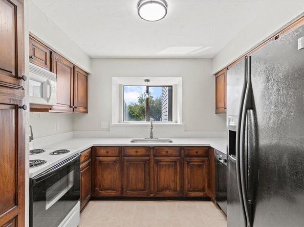 5840  Spring Valley Road  1510, Dallas Texas 75254