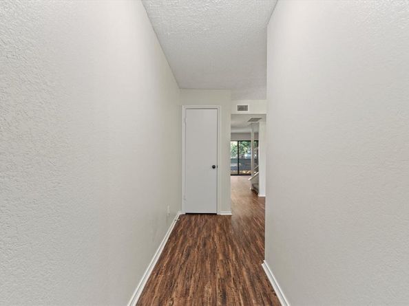 5840  Spring Valley Road  1510, Dallas Texas 75254