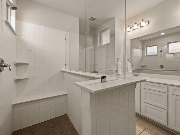 1260  Canuela Way , Justin Texas 76247