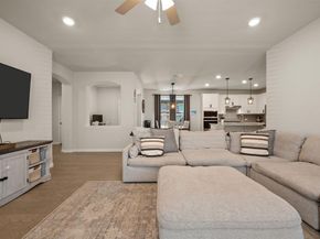 1260  Canuela Way , Justin Texas 76247