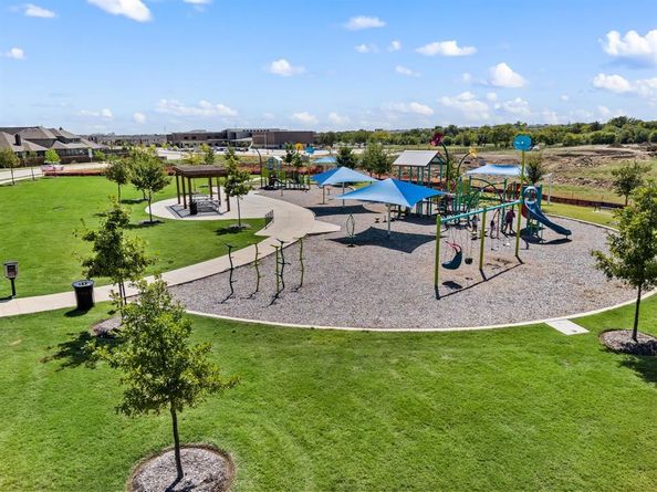 1260  Canuela Way , Justin Texas 76247
