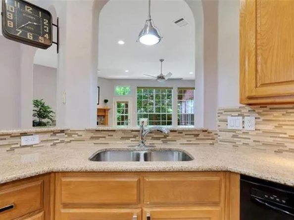 1501  Wyndmere Drive , DeSoto Texas 75115