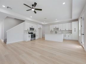616 W ave f  , Garland Texas 75040