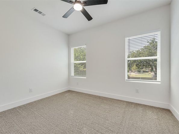 616 W ave f  , Garland Texas 75040