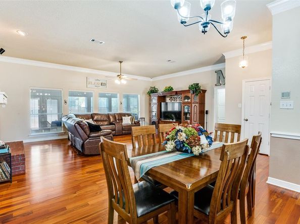 1020  Shady Oak Trail , Mansfield Texas 76063