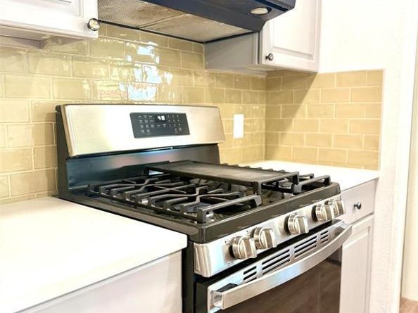 4  Robins Nest Drive , Hickory Creek Texas 75065