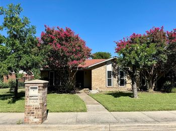 4  Robins Nest Drive 