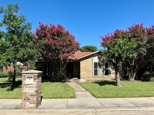 4  Robins Nest Drive , Hickory Creek Texas 75065