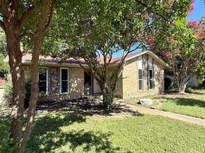 4  Robins Nest Drive , Hickory Creek Texas 75065