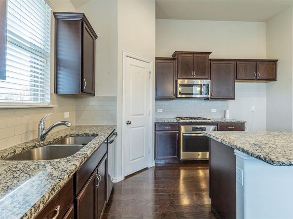 1917  Edgewater Drive , Garland Texas 75043