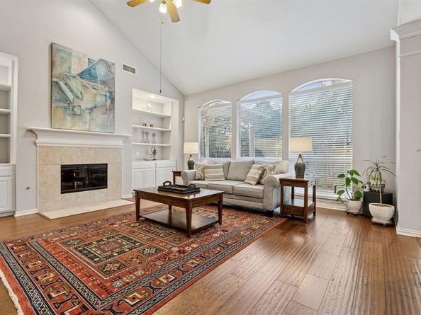 2323  Everton Drive , Arlington Texas 76001