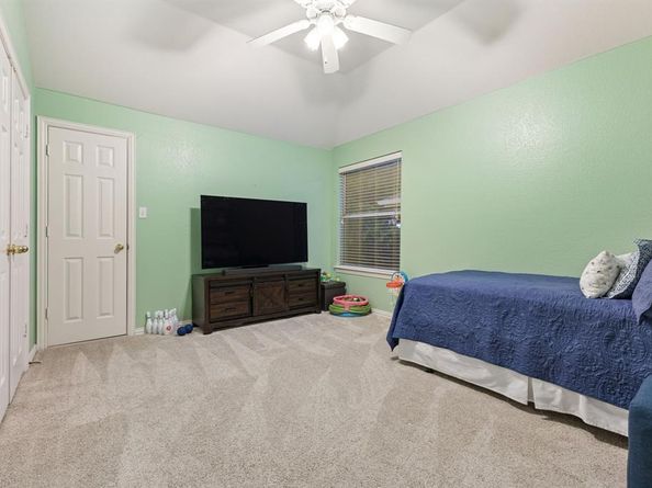 2323  Everton Drive , Arlington Texas 76001