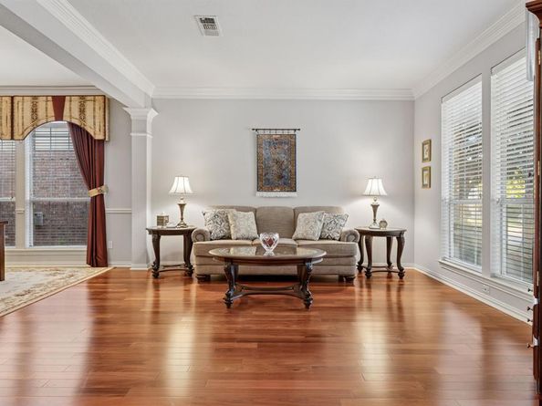 2323  Everton Drive , Arlington Texas 76001