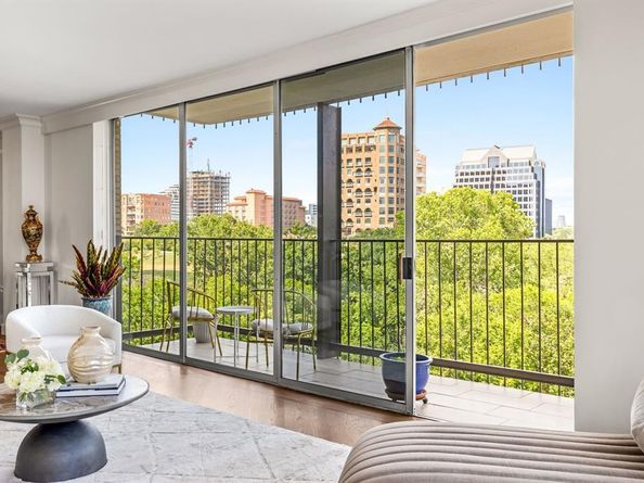 3310  Fairmount Street  7D, Dallas Texas 75201