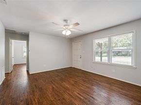 535  Lee Street , Cedar Hill Texas 75104