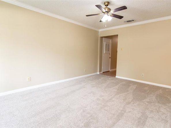 2612  Nottingham Drive , Garland Texas 75041