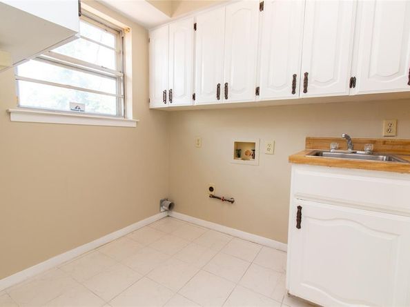 2612  Nottingham Drive , Garland Texas 75041