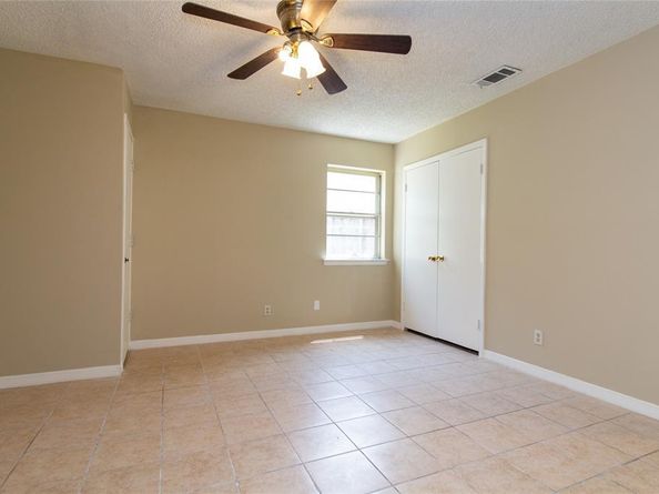 2612  Nottingham Drive , Garland Texas 75041