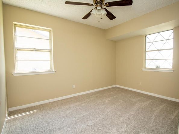 2612  Nottingham Drive , Garland Texas 75041
