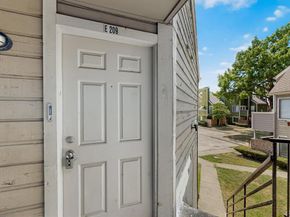 9809  Walnut Street  E209, Dallas Texas 75243