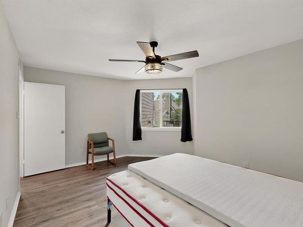 9809  Walnut Street  E209, Dallas Texas 75243