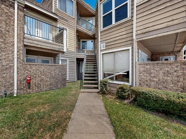 9809  Walnut Street  E209, Dallas Texas 75243