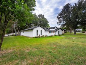 300  Brookwood Drive , DeSoto Texas 75115