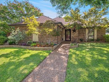 2216  Tamarisk Lane 