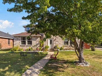 1034  Hollow Oak Road 
