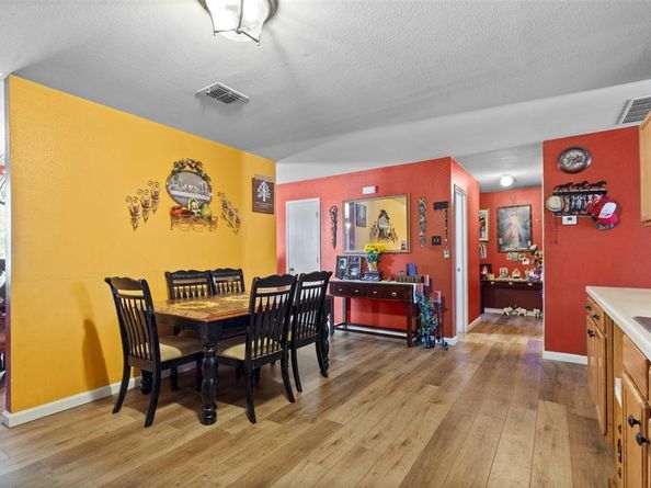 1034  Hollow Oak Road , Lancaster Texas 75134