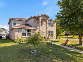 1034  Hollow Oak Road , Lancaster Texas 75134
