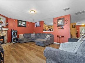 1034  Hollow Oak Road , Lancaster Texas 75134