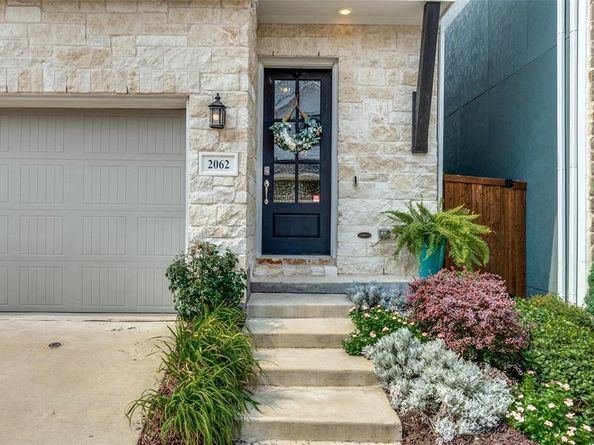 2062  White Grove Drive , Dallas Texas 75228