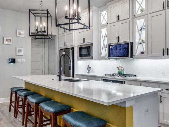 2062  White Grove Drive , Dallas Texas 75228