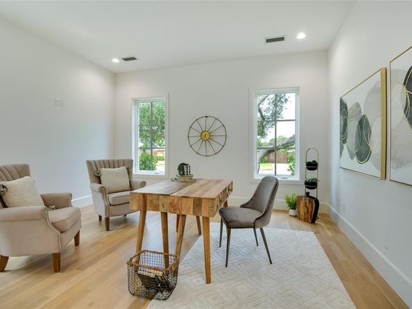 10326  Crestover Drive , Dallas Texas 75229