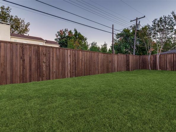 10326  Crestover Drive , Dallas Texas 75229
