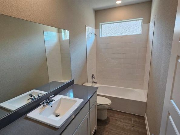 7717  TUSCARORA Drive , Denton Texas 76259