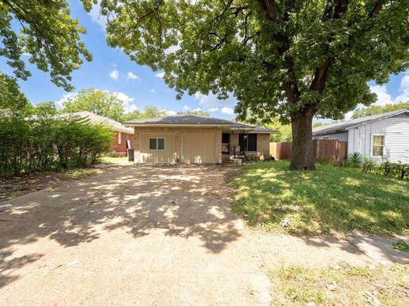 4105  Texas Drive , Dallas Texas 75211