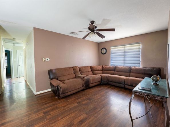 4105  Texas Drive , Dallas Texas 75211