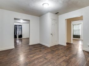 3607  Metropolitan Avenue , Dallas Texas 75210