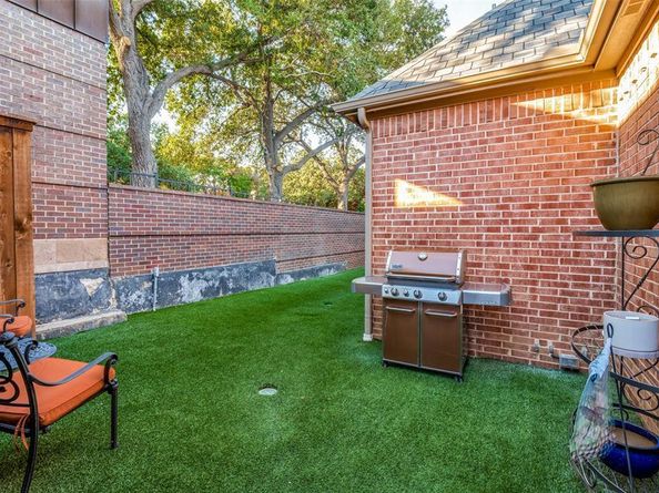 14  Cheltenham Way , Dallas Texas 75230